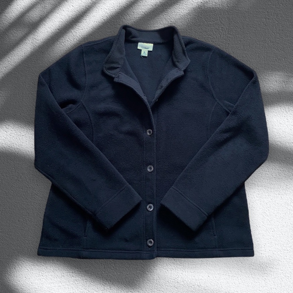 2/$30 RETRO L.L. Bean Black Button Down Fleece Sweatshirt